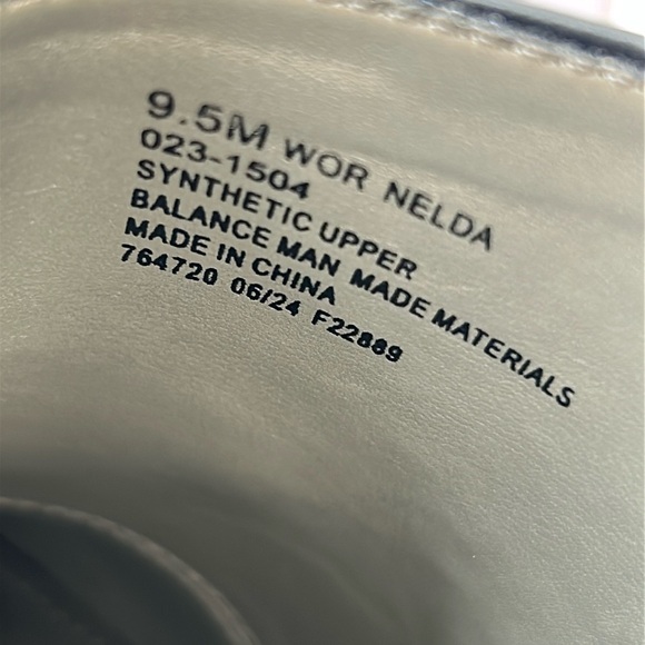 2516- Worthington Wor Nelda Black & Gold Mules Size 9.5 NWT with Box - Picture 12 of 12